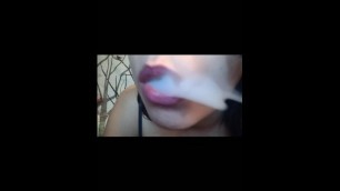 Smoking Queens Lips