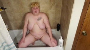 Ftm BBW Piss Baby Pees in Shower, i was Desperate.. just couldn't Hold it