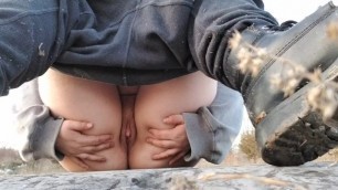 Outdoor Moaning Orgasm in Wilderness