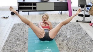 Blonde mom Katie Morgan does yoga - Porn Movies - 3Movs
